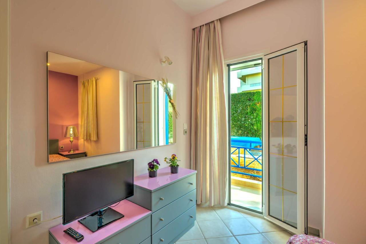 Heraklion Beach Hideaway Explore, Relax, Repeat-3 Gazi Esterno foto
