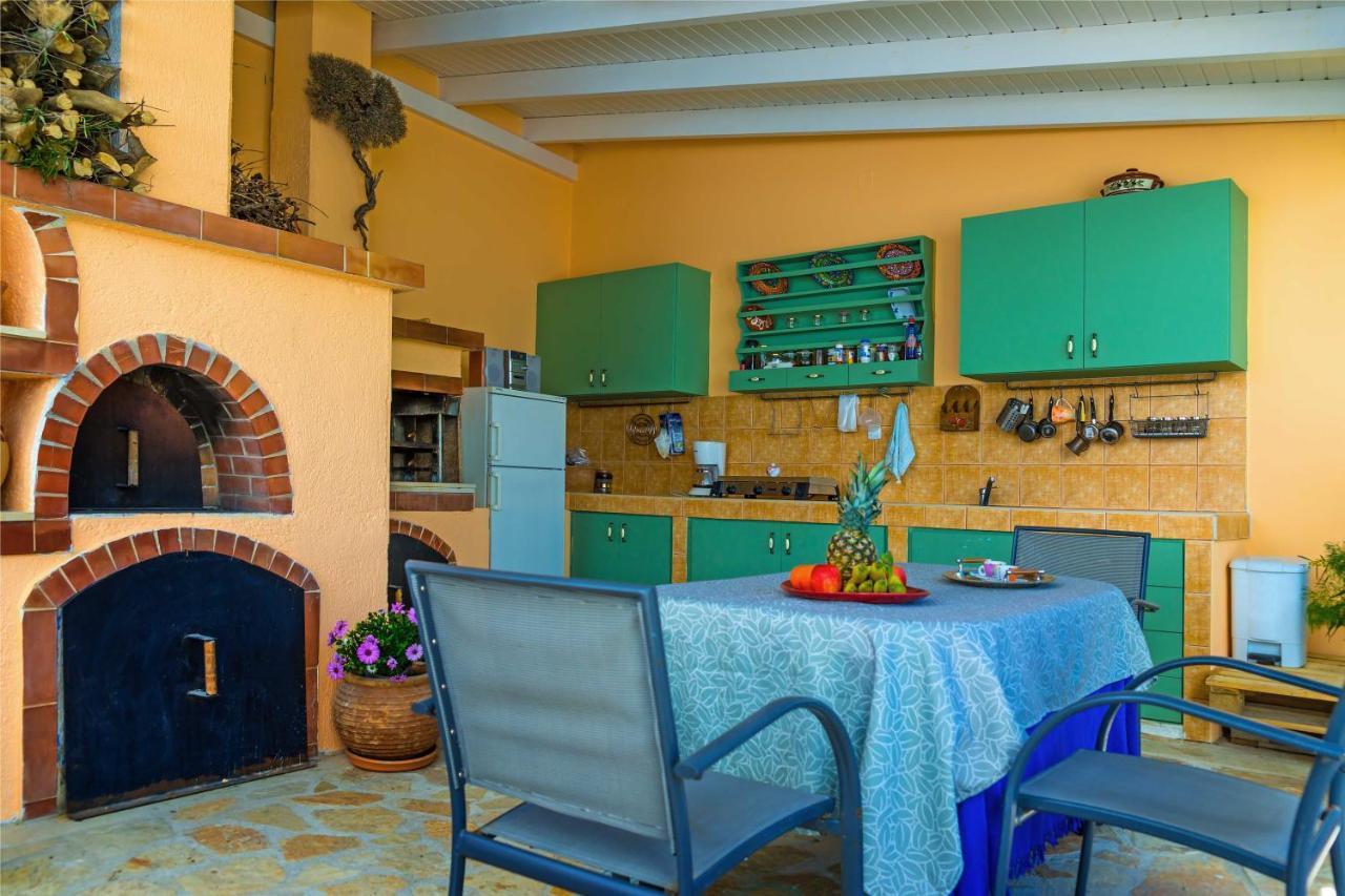 Heraklion Beach Hideaway Explore, Relax, Repeat-3 Gazi Esterno foto